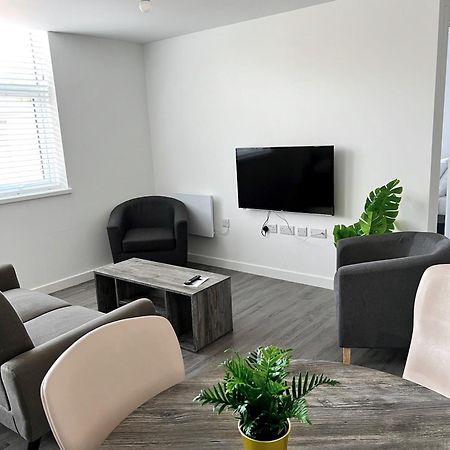 Ascot House Apartments Peterborough Bagian luar foto