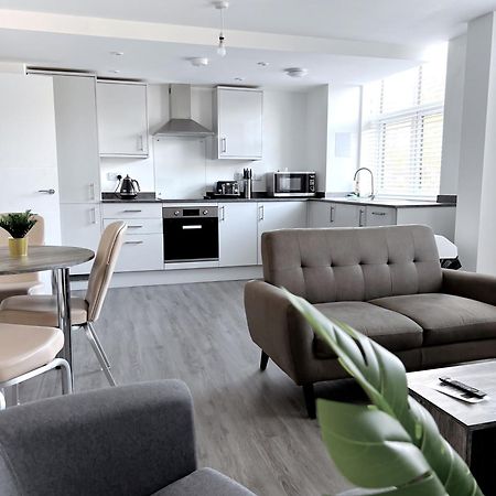 Ascot House Apartments Peterborough Bagian luar foto